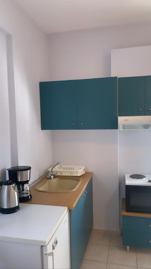 Ilias Apartments Finikounta Esterno foto