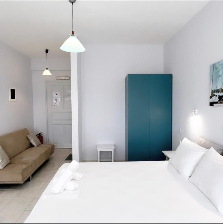 Ilias Apartments Finikounta Esterno foto